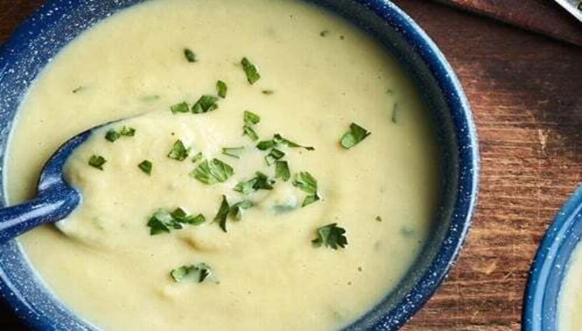 Cauliflower Soup with Curry and Ginger