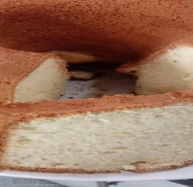 Delicious 7 Up pound cake