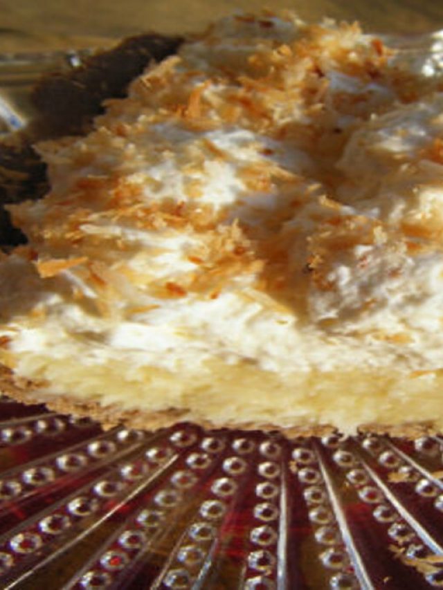 Delicious and easy coconut cream pie